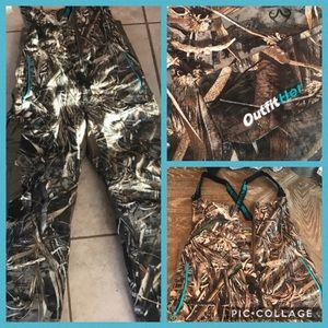Cabelas Waterfowl Hunting Camo Bibs